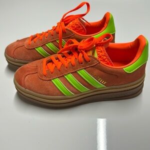 Adidas Gazelle Bold( Like New)